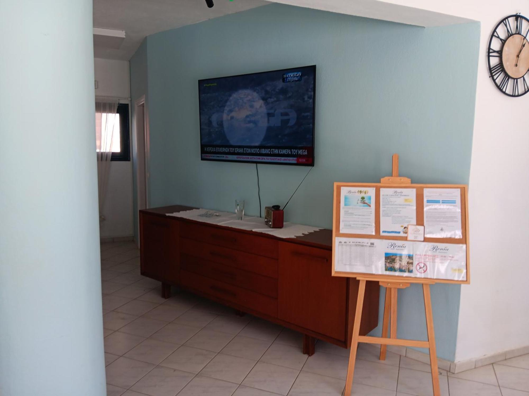 Apartment In Agiapelagia For 3 Pers - Crete *